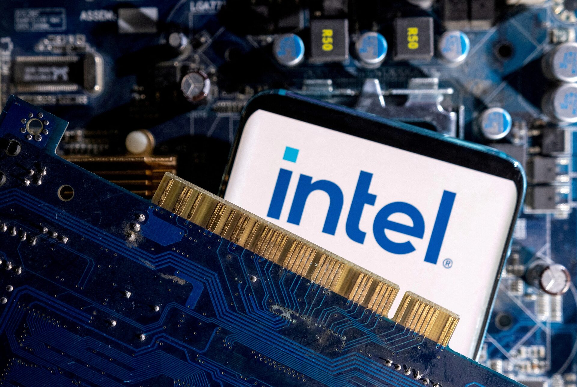 Intel vertraagt mega investeringen in Ohio productiefabrieken tot 2030