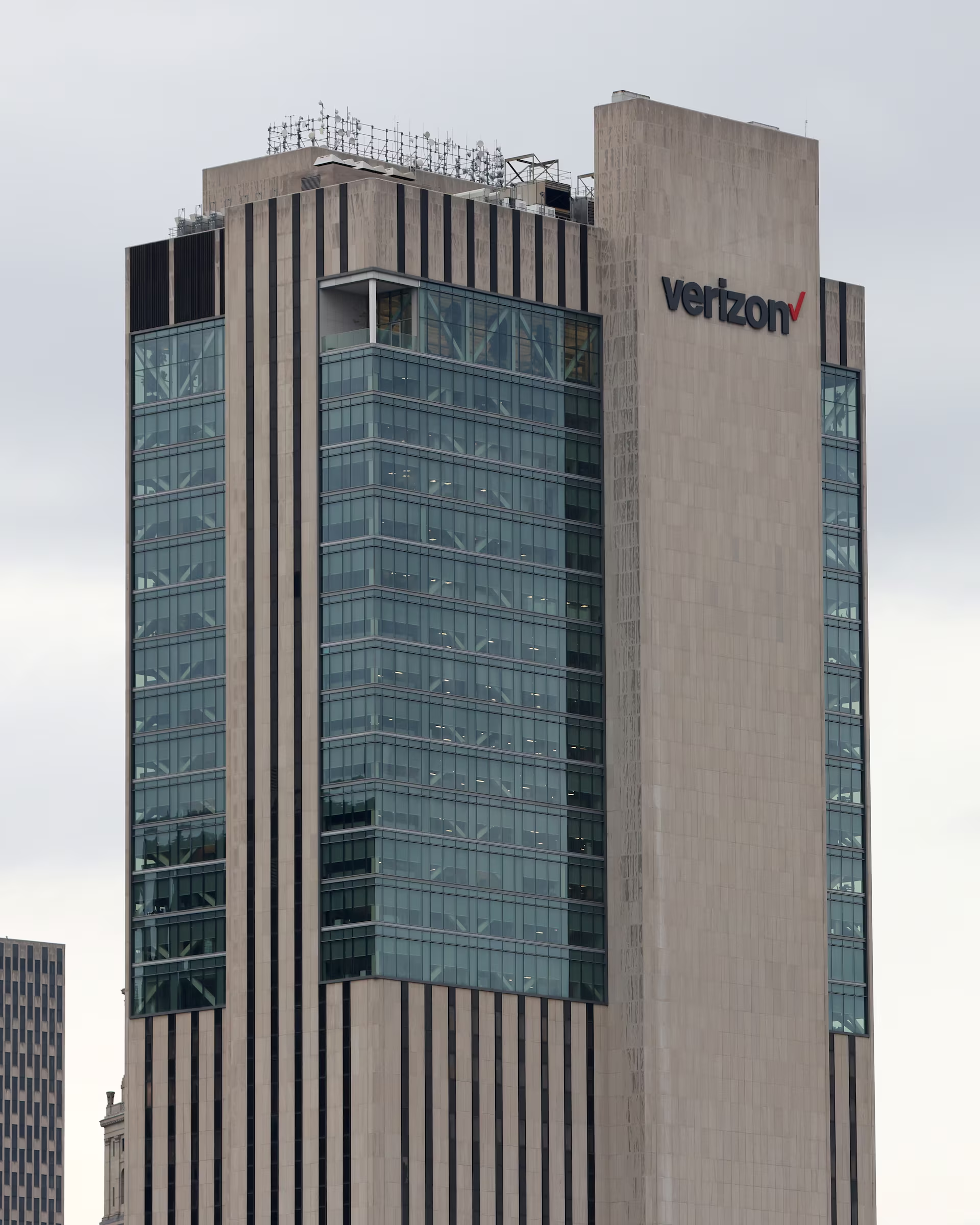Verizon investeert in netwerkcapaciteit met $3,3 miljard torenovername