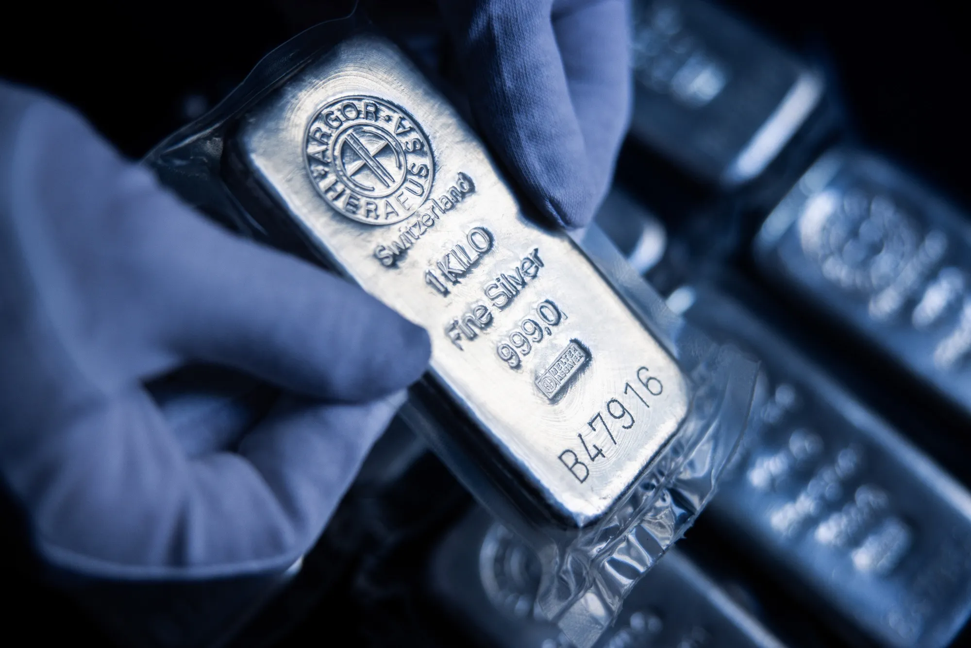  Explosieve vraag naar zilver duwt prijs razendsnel omhoog