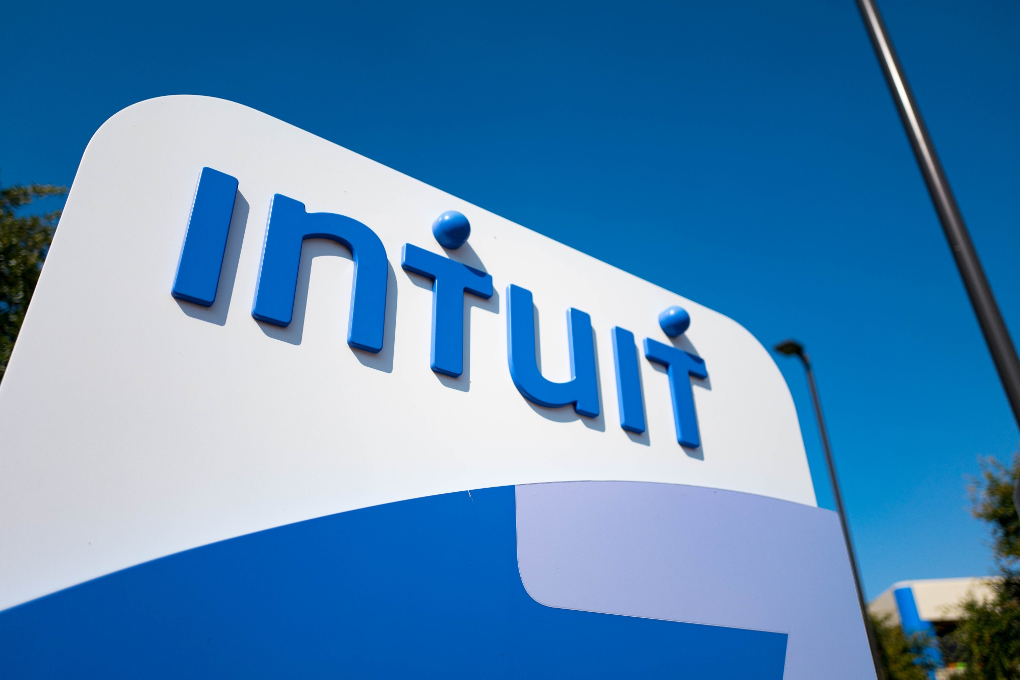 Intuit aandeel crasht 20% ondanks sterke cijfers, vreest Wall Street AI ontwrichting?