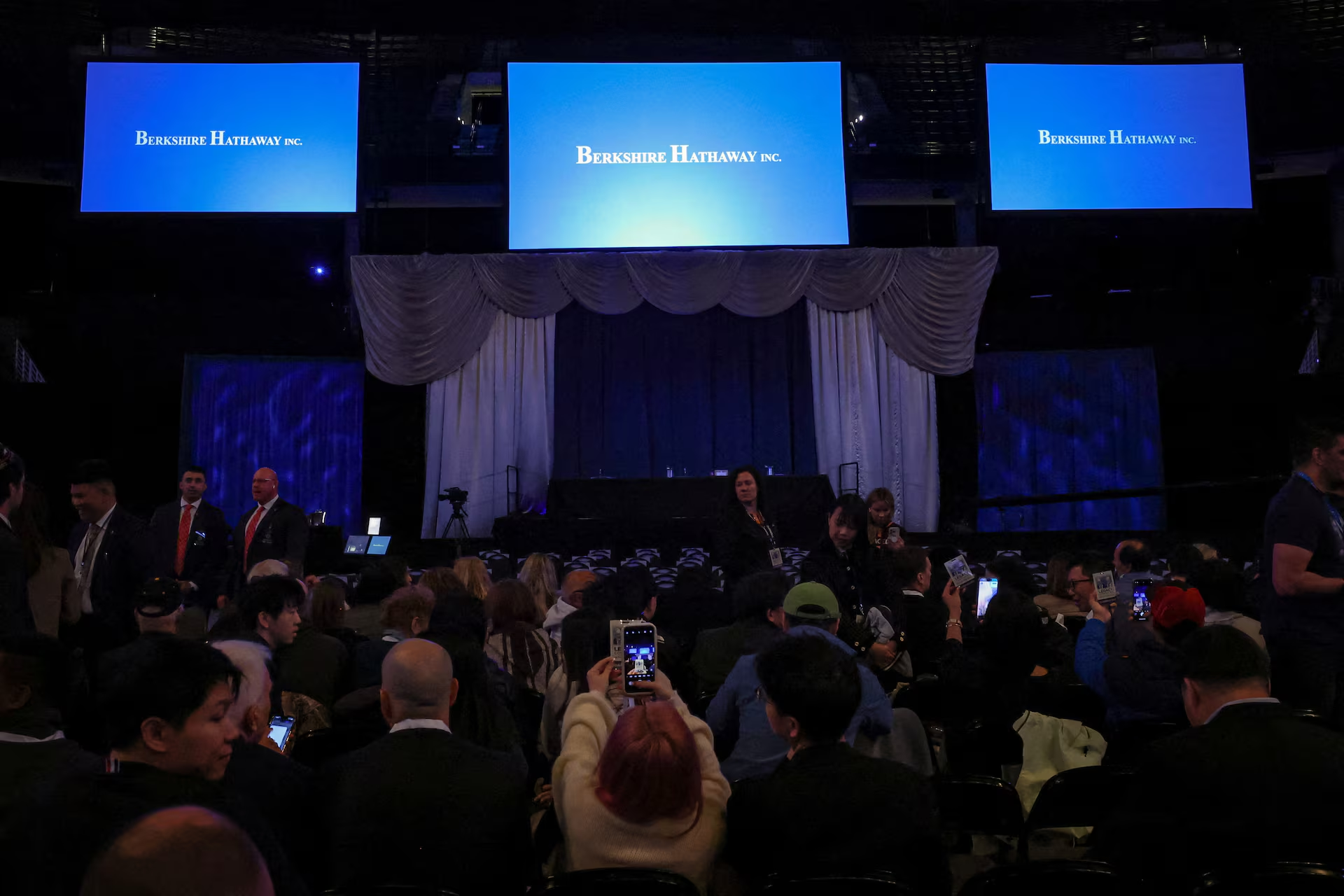 Greg Abel benadrukt concurrentie in de verzekeringsmarkt bij Berkshire Hathaway