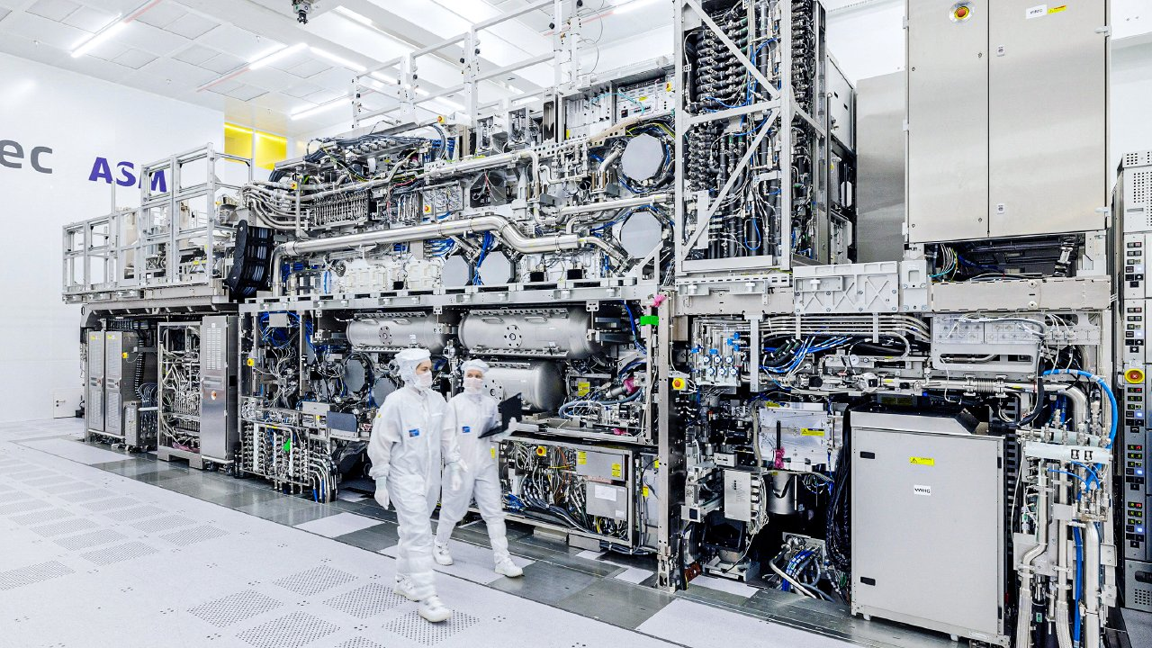 ASML heeft binnen de chipsector een vrijwel ongeëvenaarde monopoliepositie