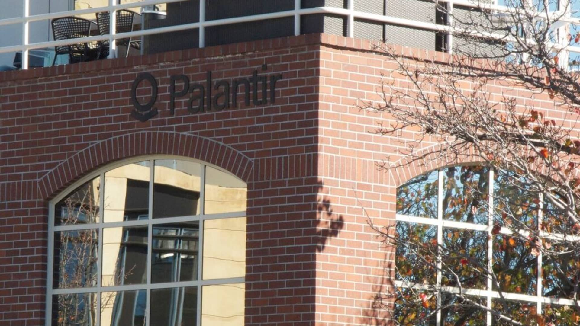 Palantir breidt uit met strategische aanwezigheid in tech-hub Palo Alto