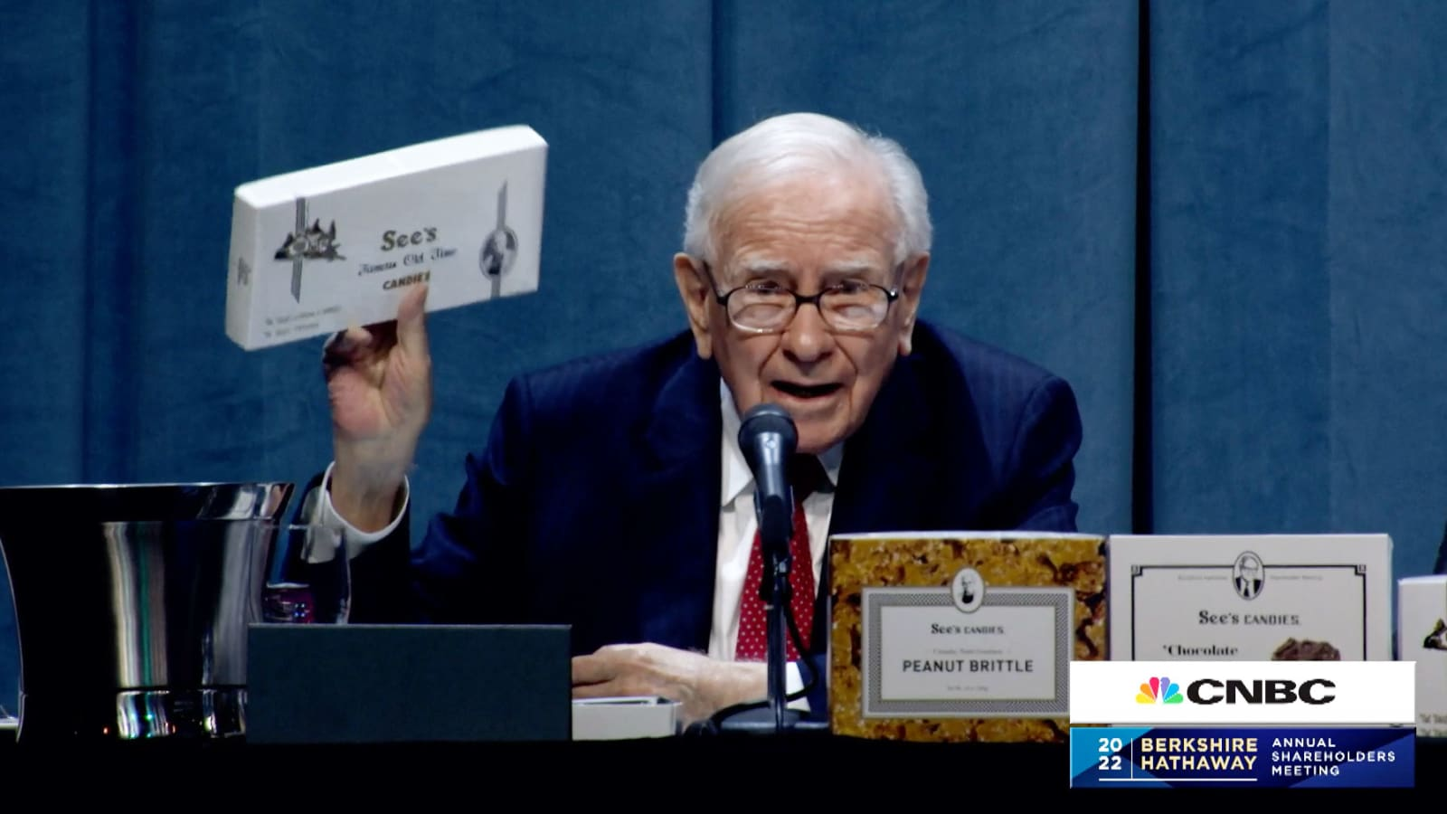 Waarom Buffett $25 miljoen betaalde voor dit merk en alles veranderde