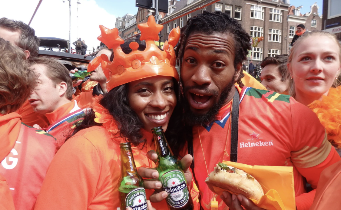 Koningsdag zorgt voor bierpiek, maar dit gebeurt er met het aandeel Heineken