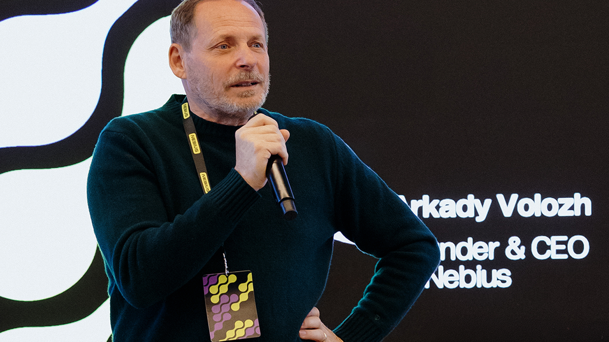 Arkady Volozh, oprichter en CEO van Nebius, tijdens een bedrijfspresentatie. Foto: Nebius-archief.